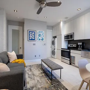 https://cozy-convenient-midtown-apartment.us-newyorkcity.com